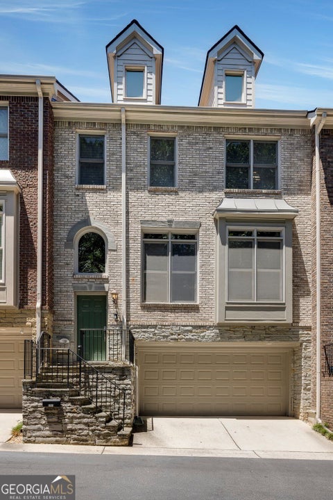 Photo of 5561 Julian Place, Atlanta, GA 30342 (MLS # 10853180)