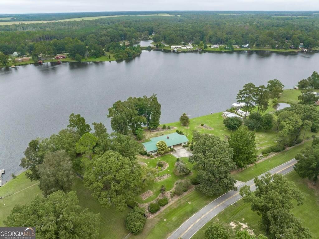 1056 S Lake DR