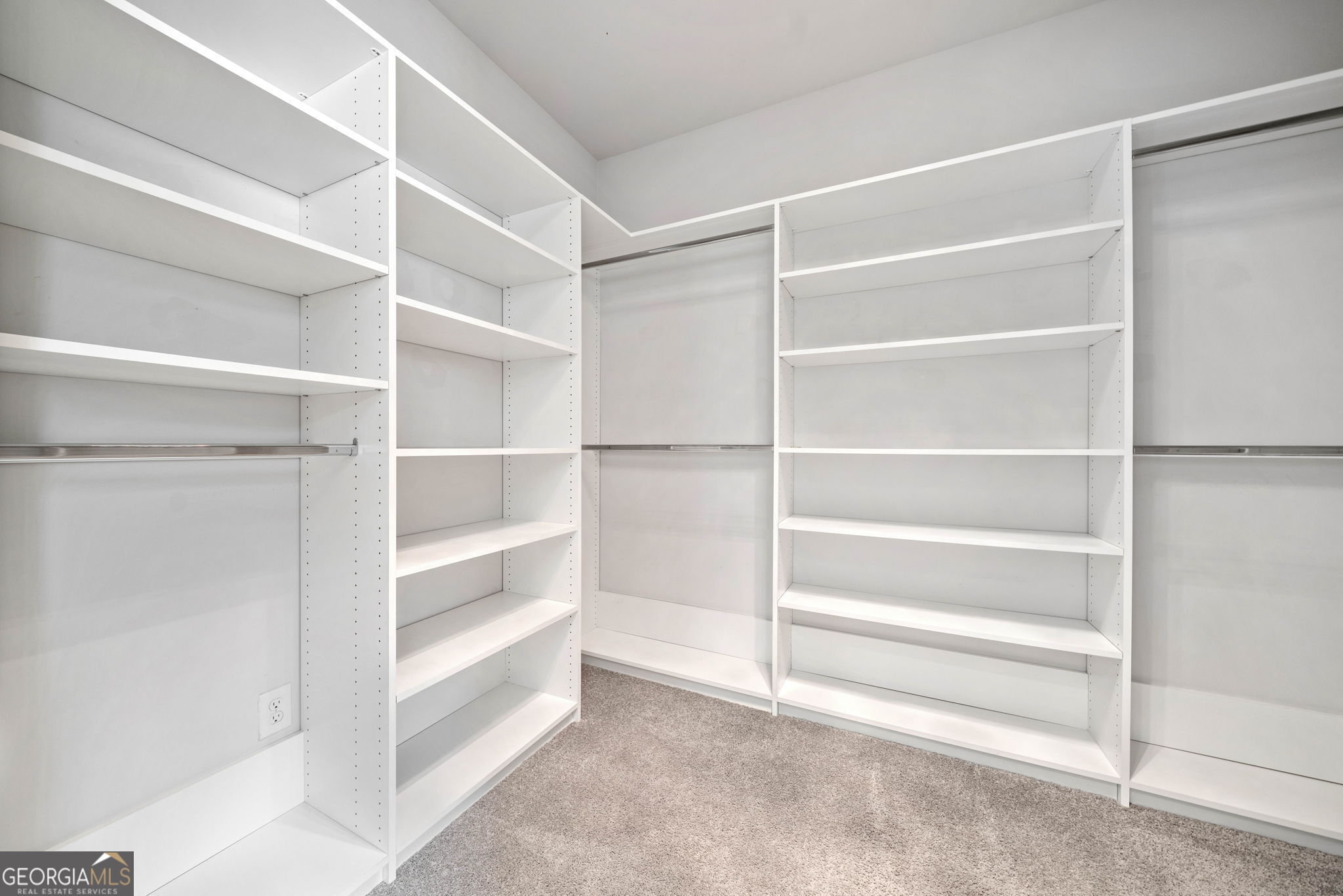 Dawsonville, Georgia 30534, United States, 5 Bedrooms Bedrooms, ,4 BathroomsBathrooms,Residential,Active,77535