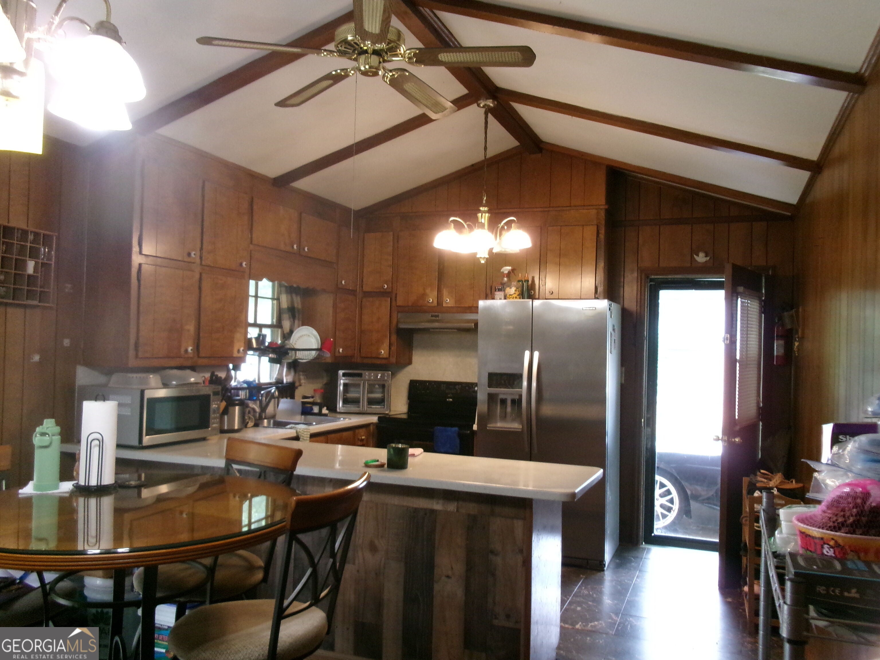 745 Huntingdon DR