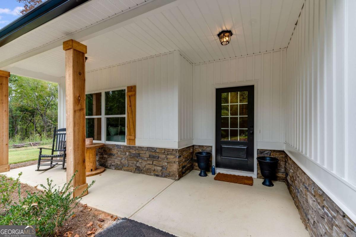 3462 Vinson Mountain RD