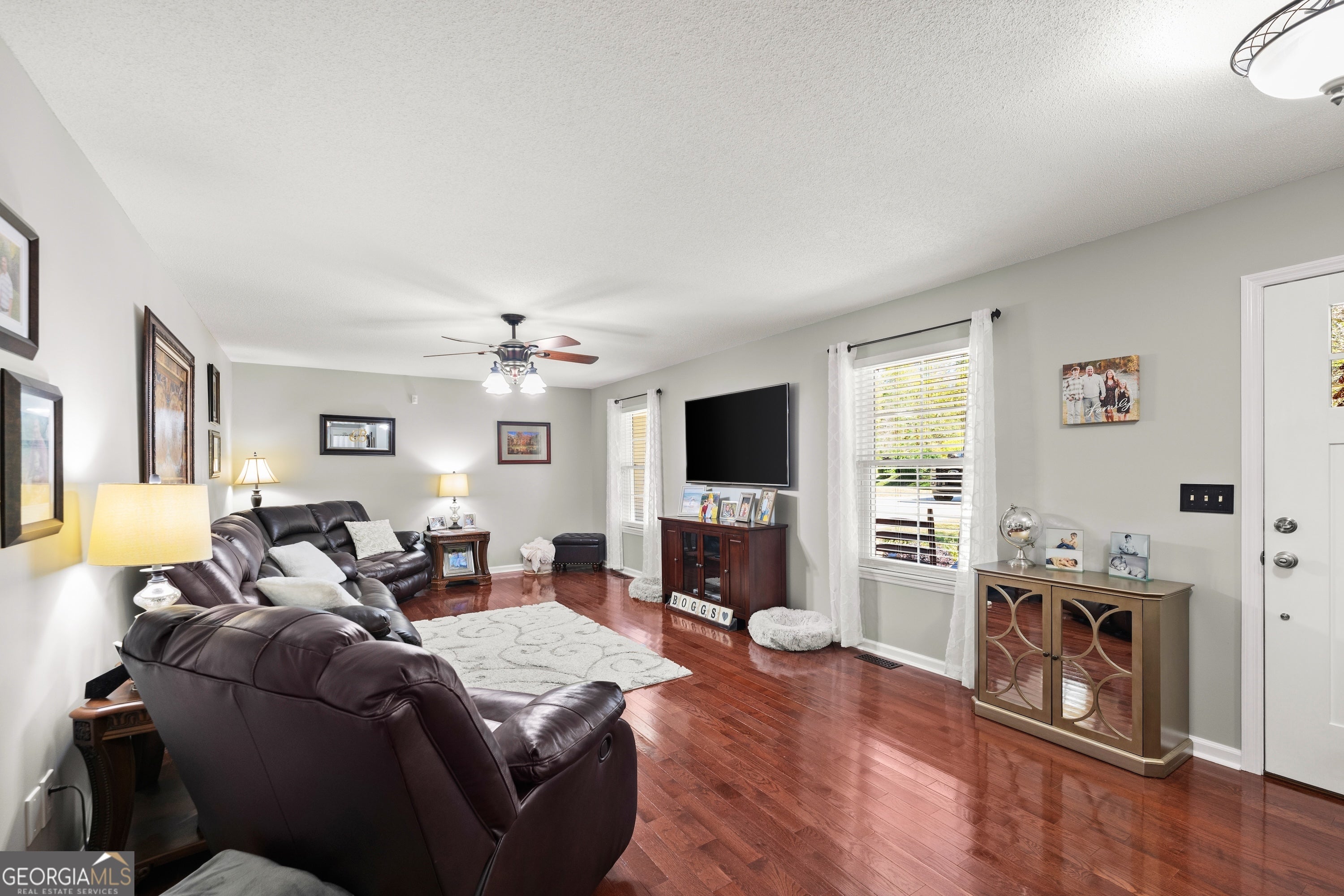 22 Laurel Park DR