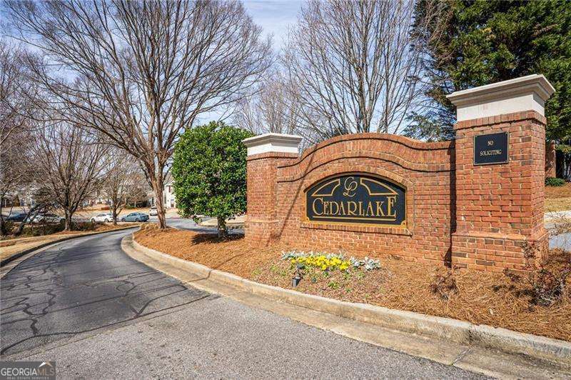 Cedarlake - Residential