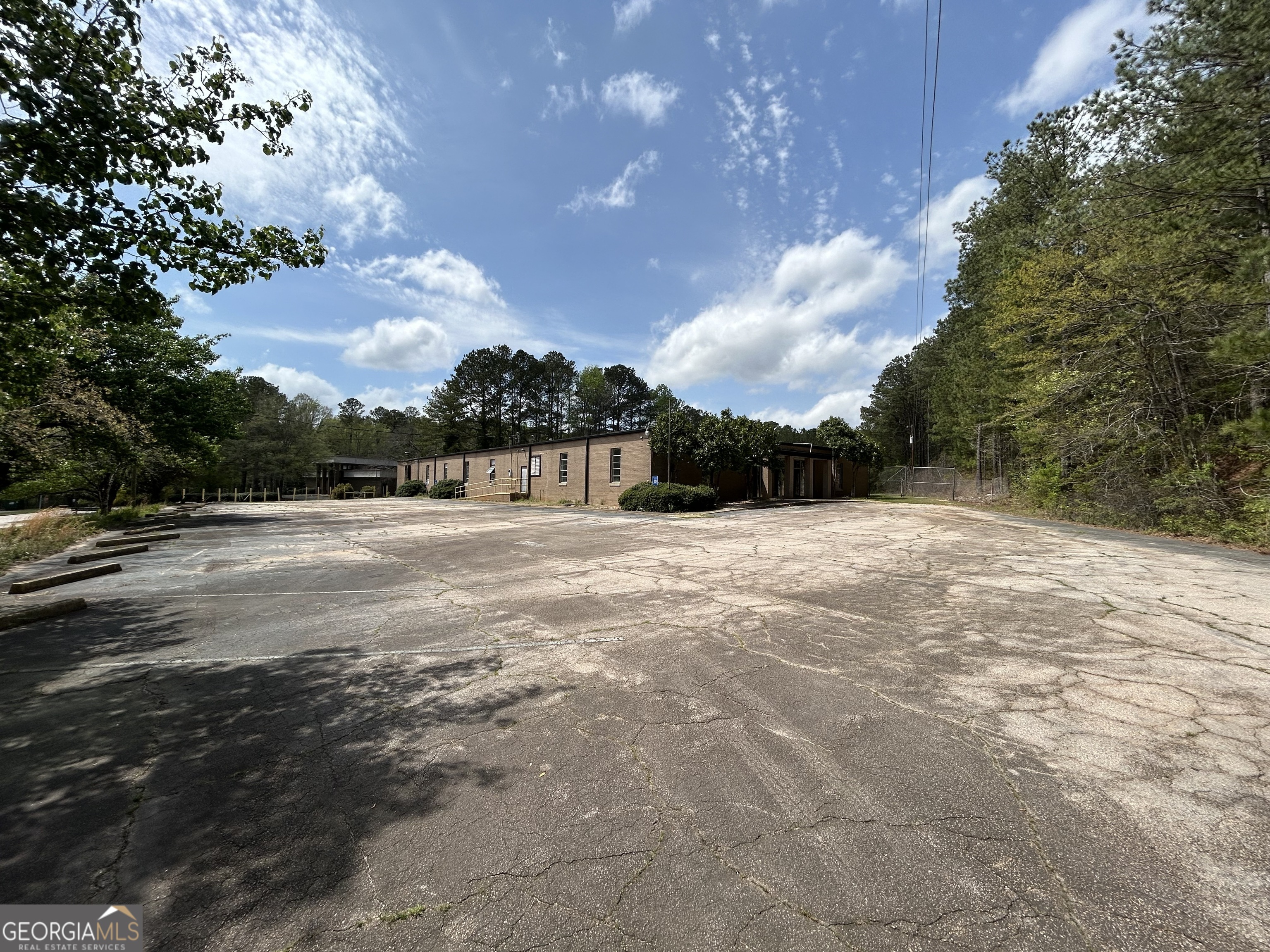 304 Fort DR