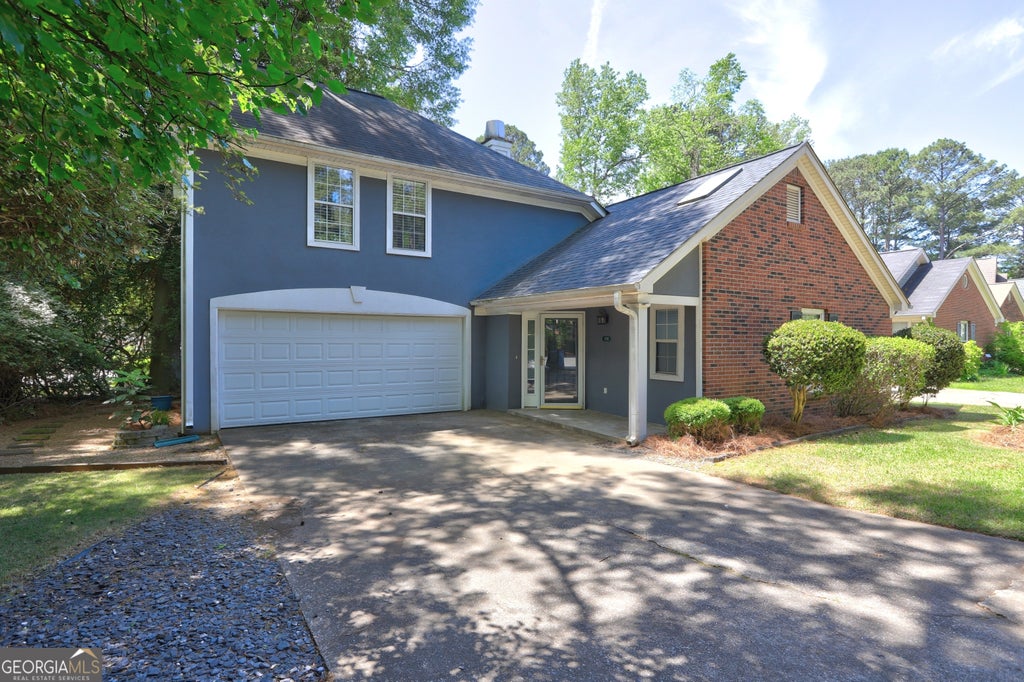Photo of 100 S Fairfield Drive, Peachtree City, GA 30269 (MLS # 10818179)