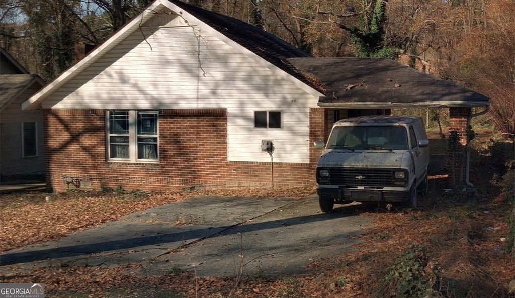 Photo of 17 Grove Park Place NW, Atlanta, GA 30318 (MLS # 10722343)