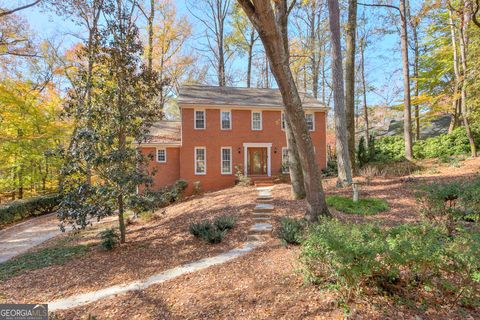 Photo of 1420 Lafayette Lane, Marietta, GA 30068 (MLS # 10646969)