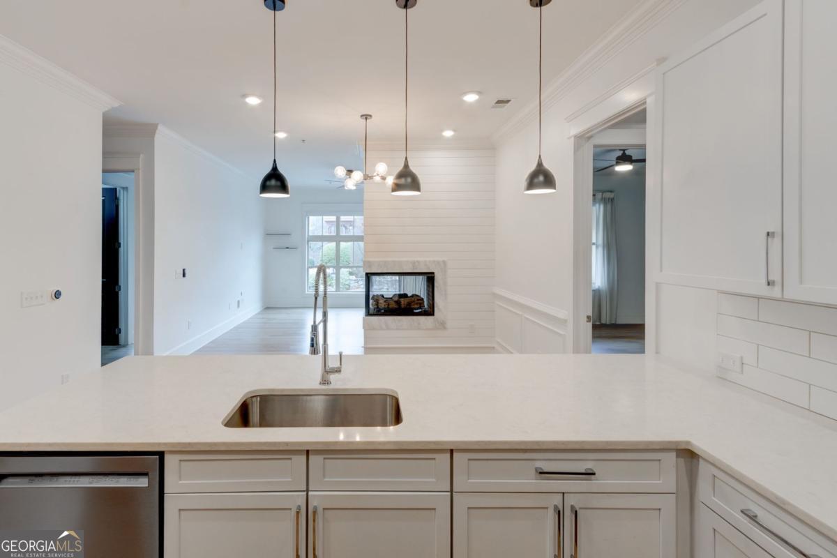 625 Piedmont AVE NE 2004