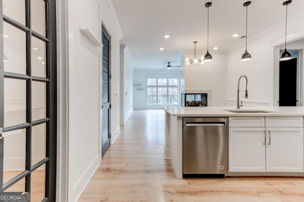 625 Piedmont AVE NE 2004