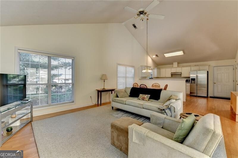 3643 Dunbar LN