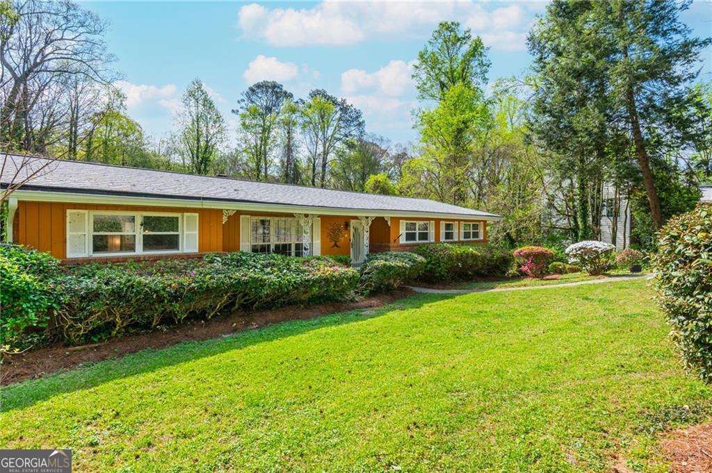 Photo of 2876 Bob White Drive SW, Atlanta, GA 30311 (MLS # 10811196)