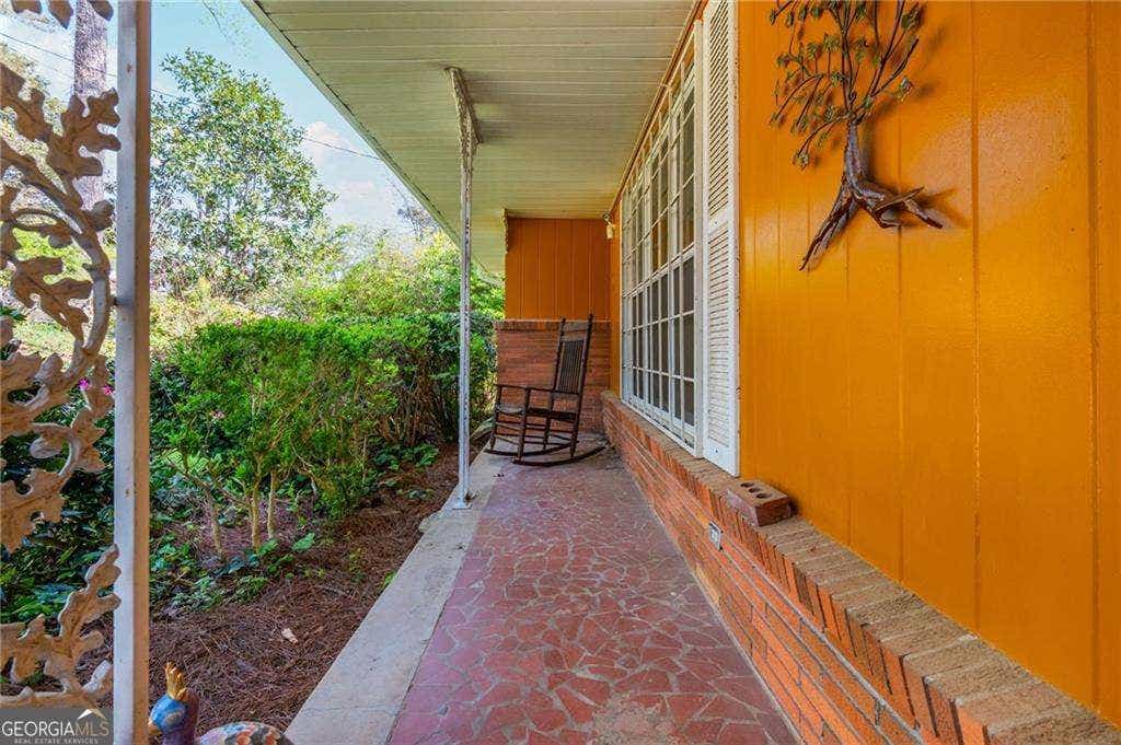 Photo of 2876 Bob White Drive SW, Atlanta, GA 30311 (MLS # 10811196)