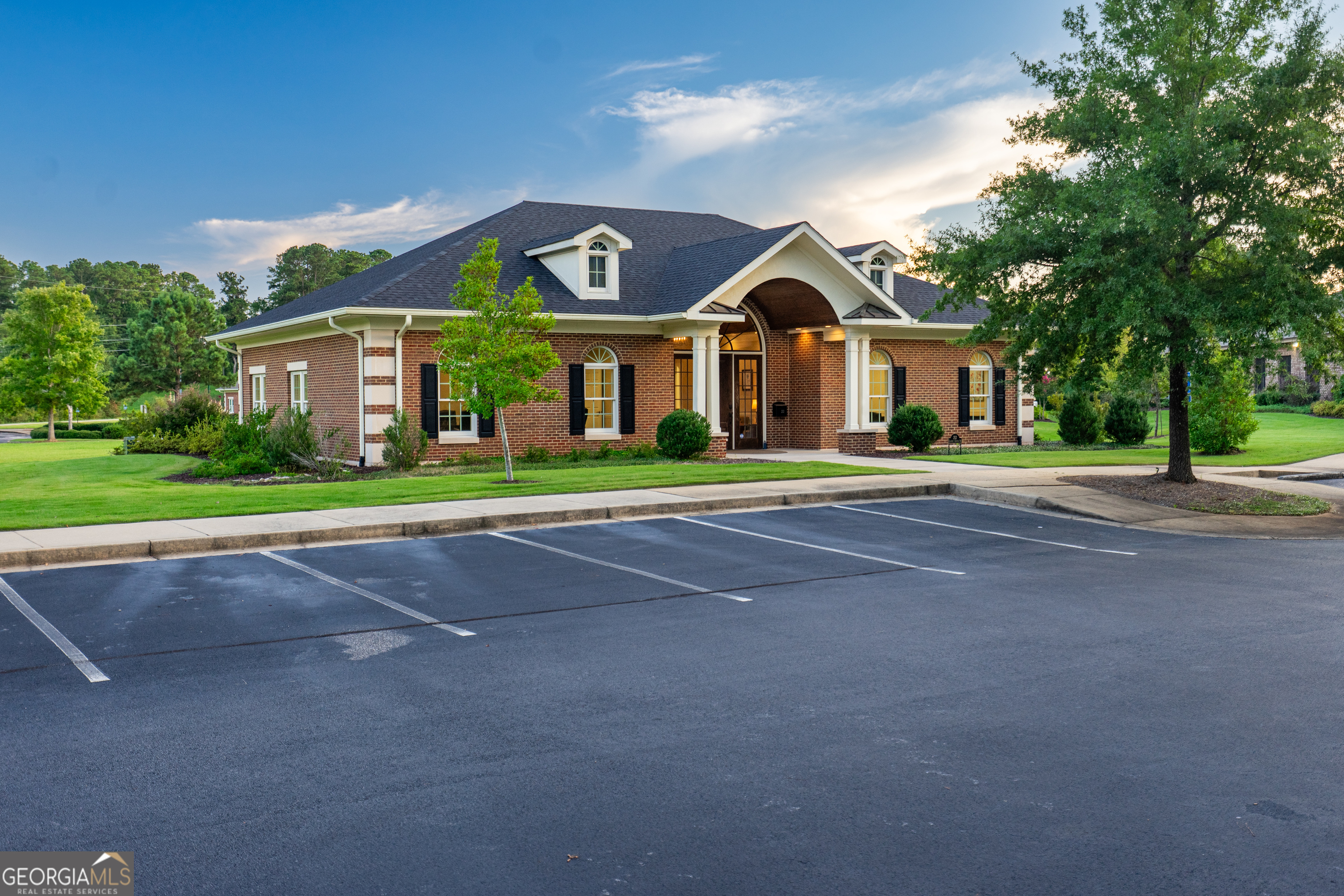 212 Calumet Center RD