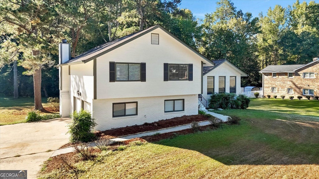 Photo of 150 Thornton Drive, Fayetteville, GA 30214 (MLS # 10870306)