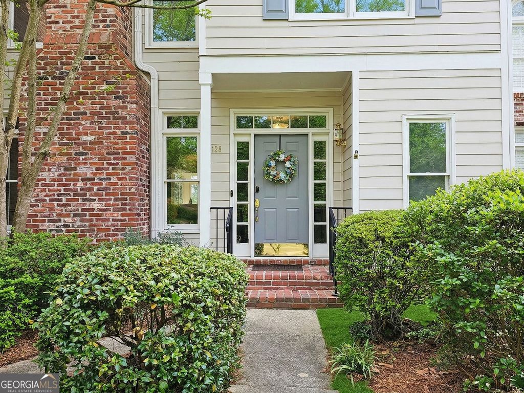 Photo of 128 River Ridge Lane, Roswell, GA 30075 (MLS # 10704325)