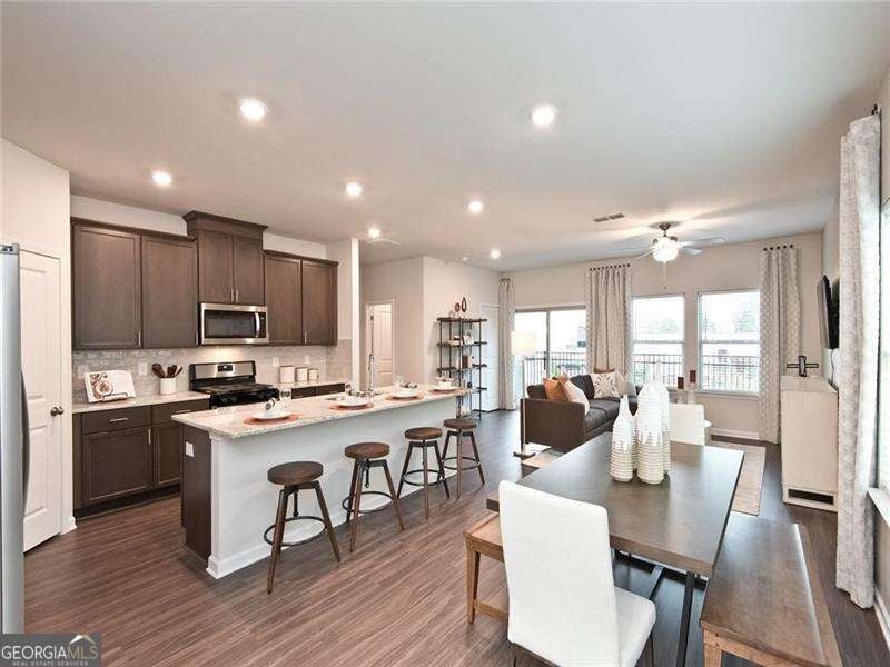 1528 Purple Cone Flower AVE
