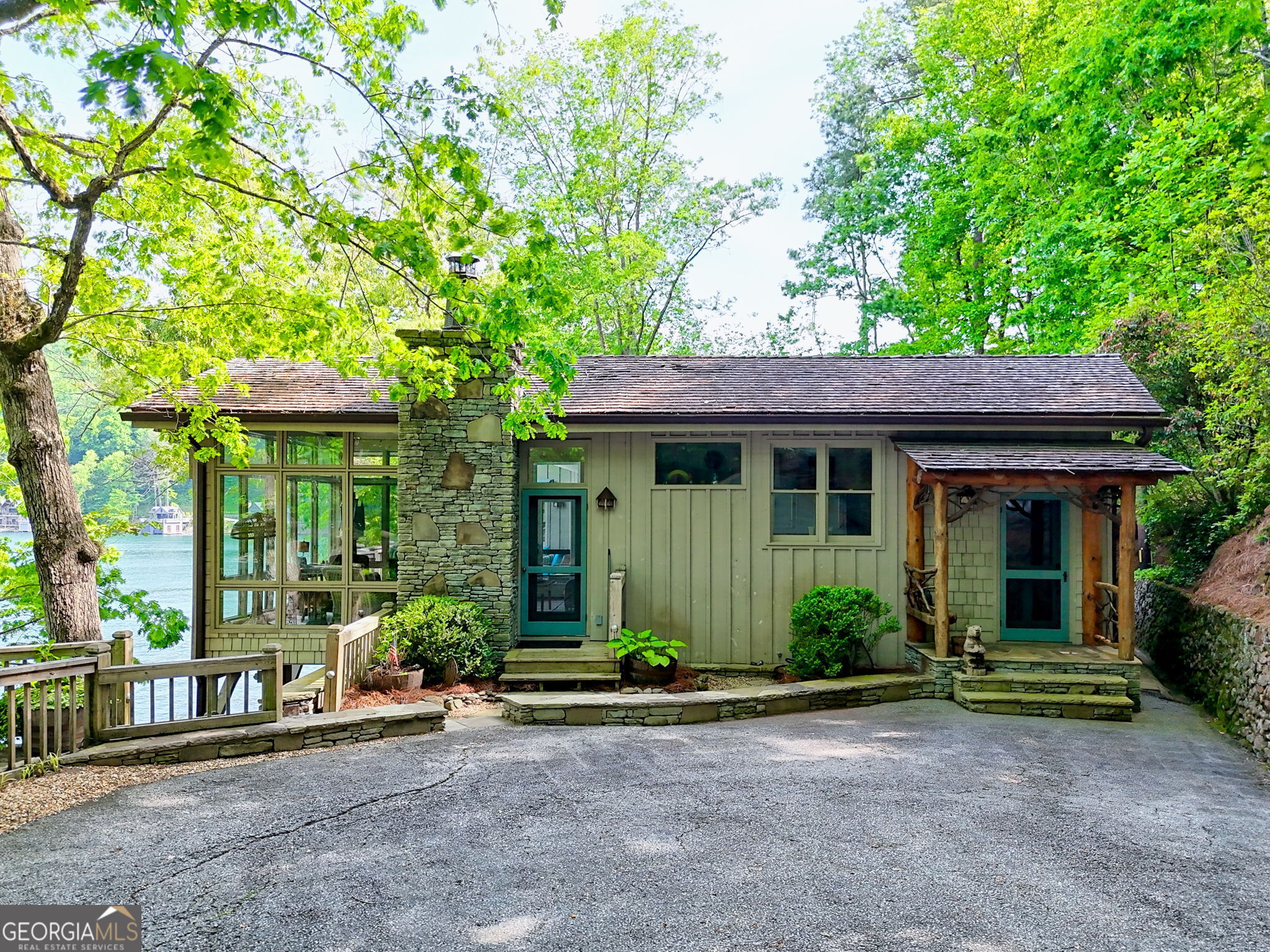 Clayton, Georgia 30525, United States, 4 Bedrooms Bedrooms, ,5 BathroomsBathrooms,Residential,Active,111645