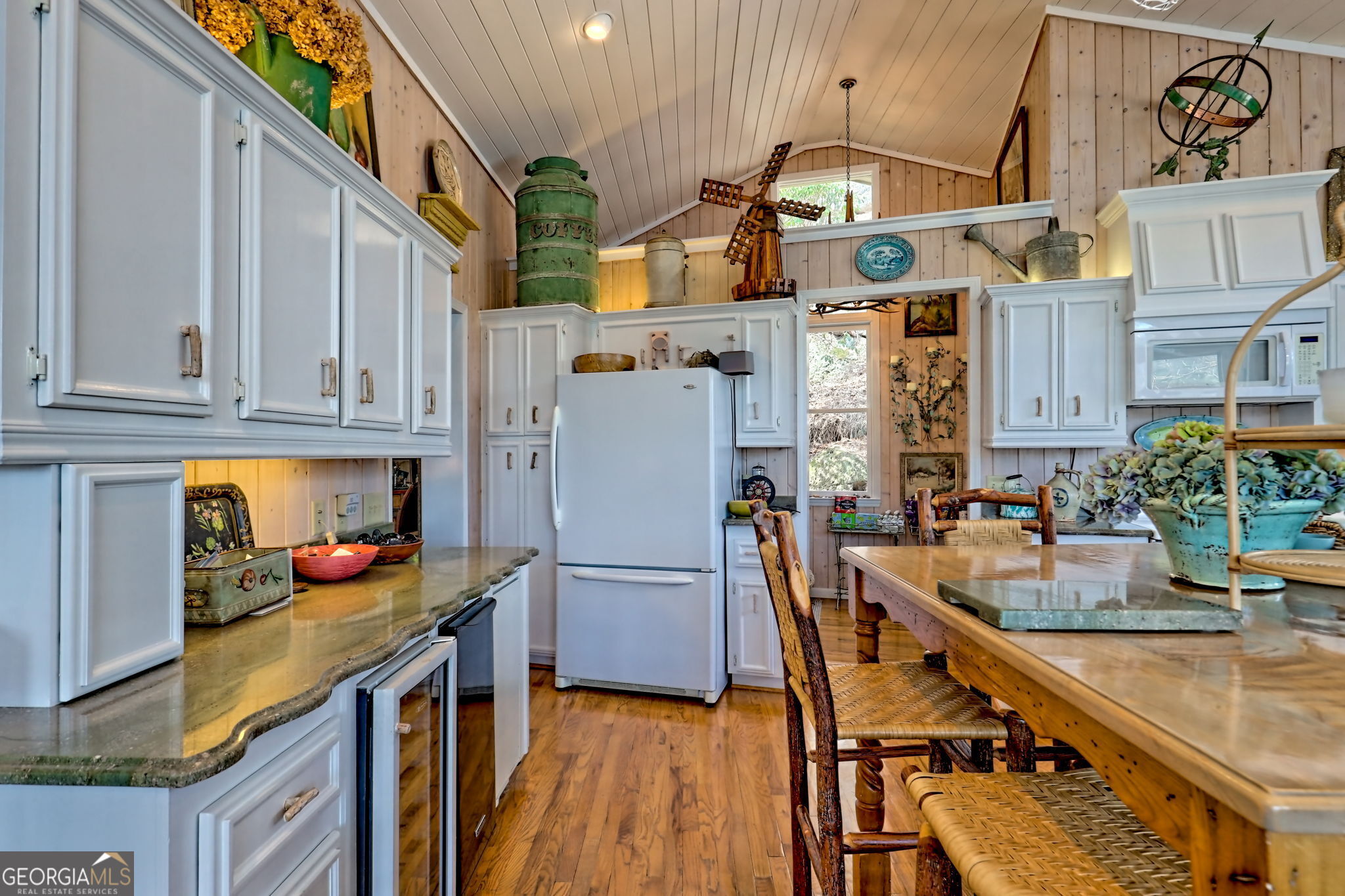 Clayton, Georgia 30525, United States, 4 Bedrooms Bedrooms, ,5 BathroomsBathrooms,Residential,Active,111645