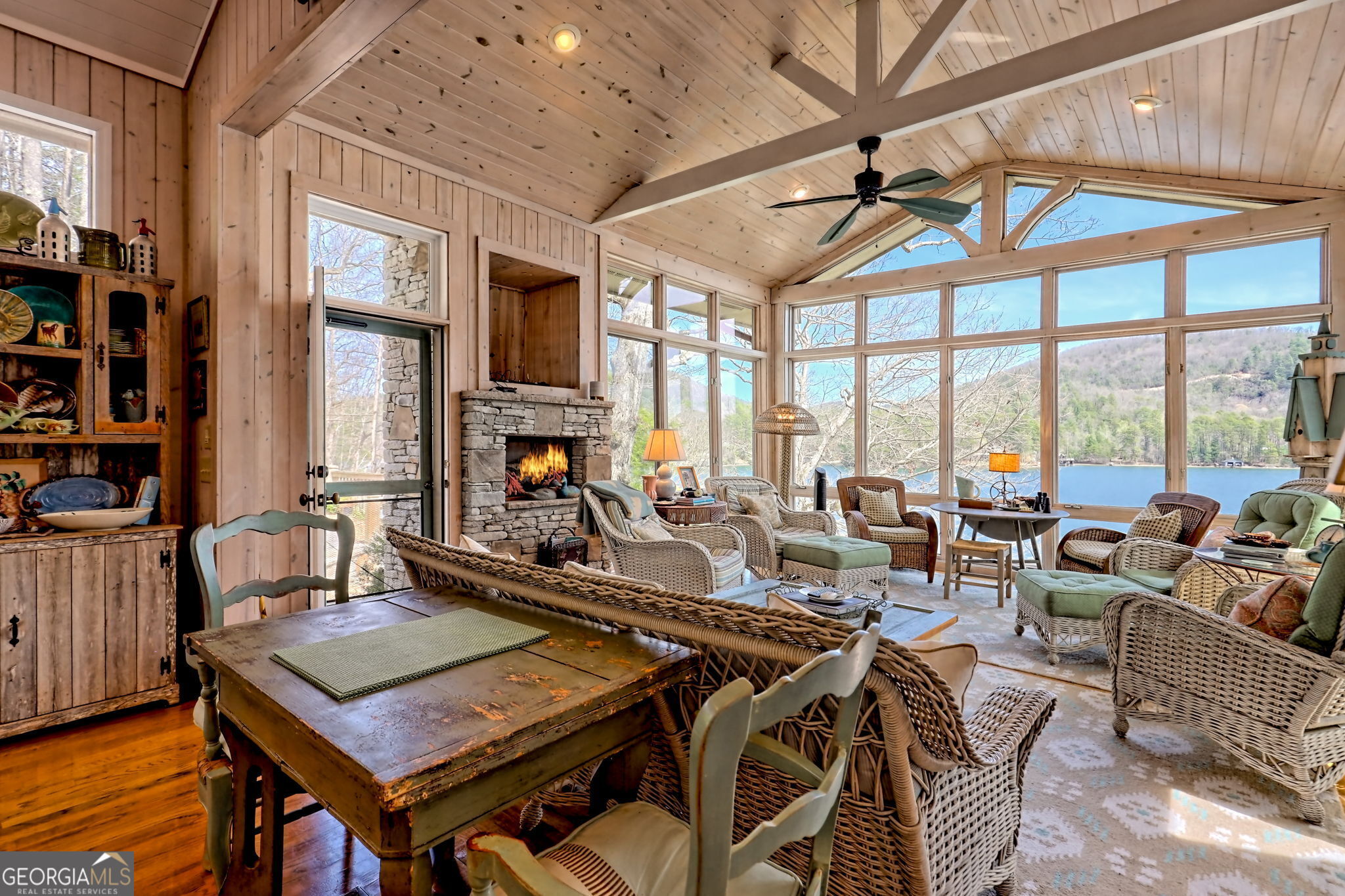 Clayton, Georgia 30525, United States, 4 Bedrooms Bedrooms, ,5 BathroomsBathrooms,Residential,Active,111645