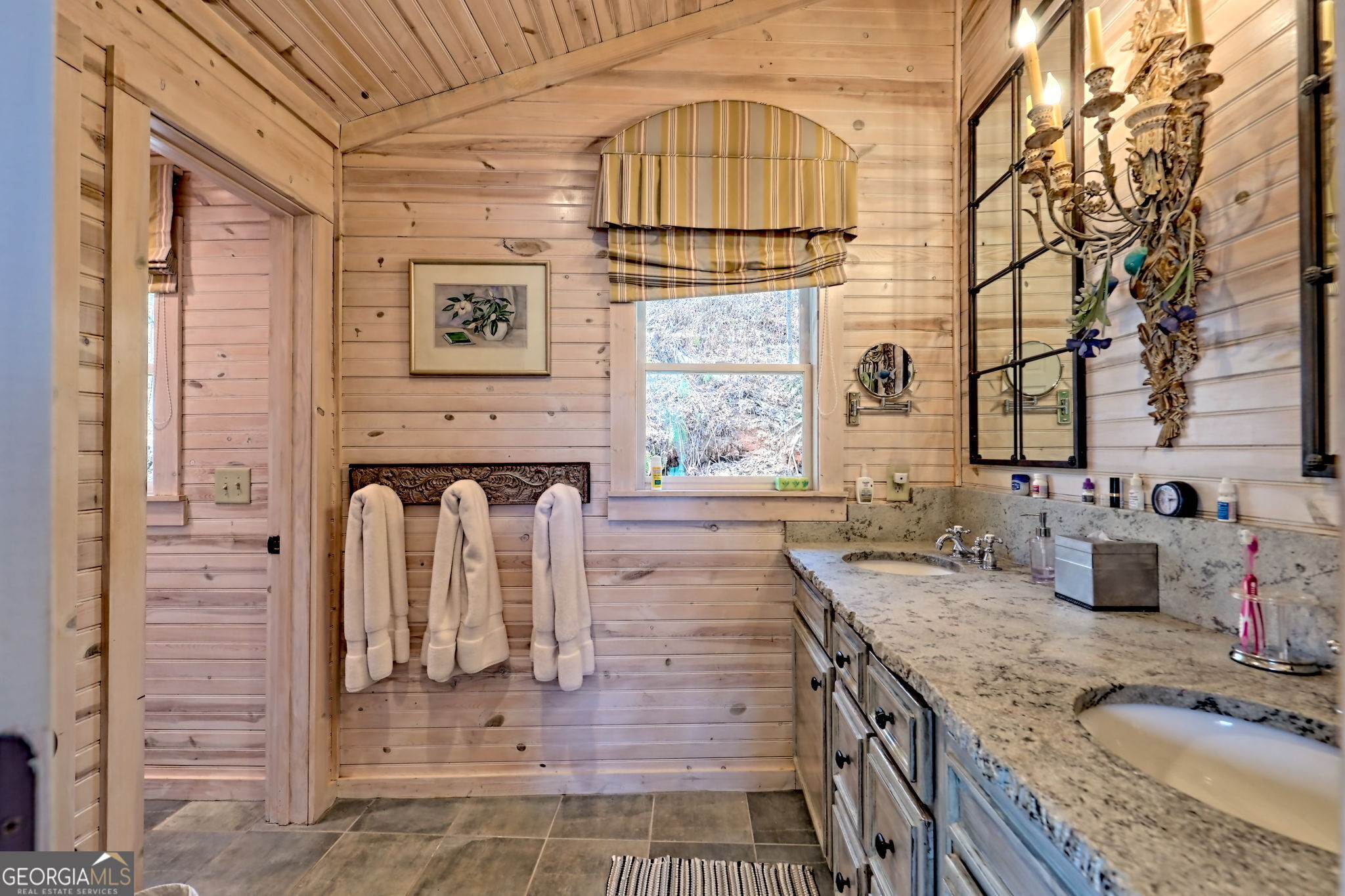 Clayton, Georgia 30525, United States, 4 Bedrooms Bedrooms, ,5 BathroomsBathrooms,Residential,Active,111645