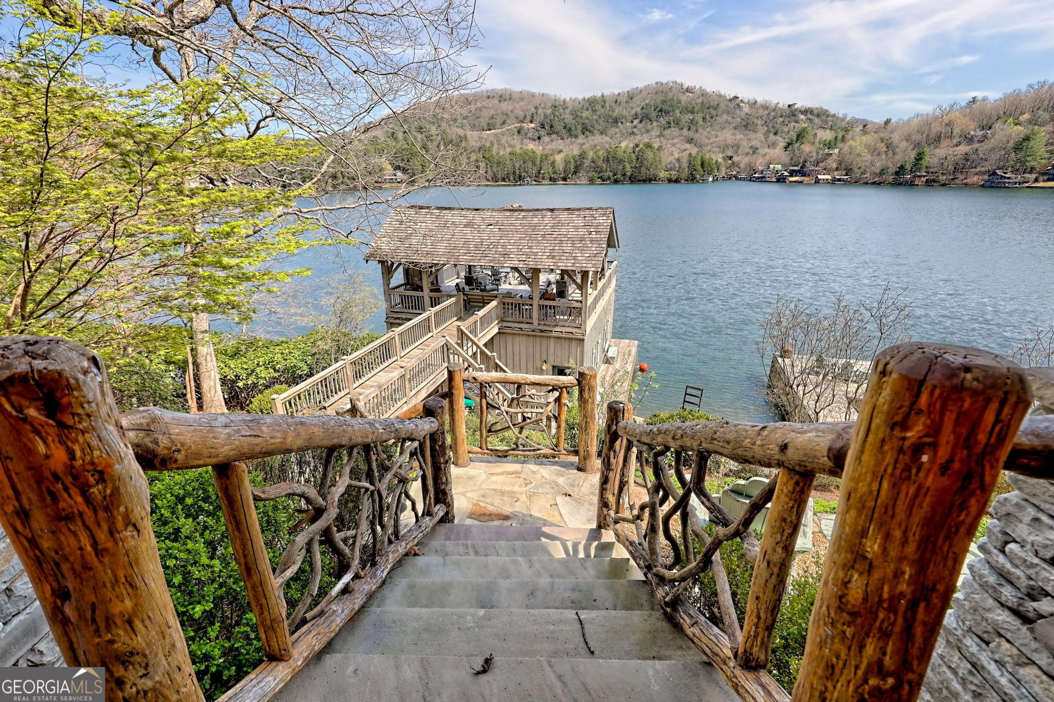 Clayton, Georgia 30525, United States, 4 Bedrooms Bedrooms, ,5 BathroomsBathrooms,Residential,Active,111645