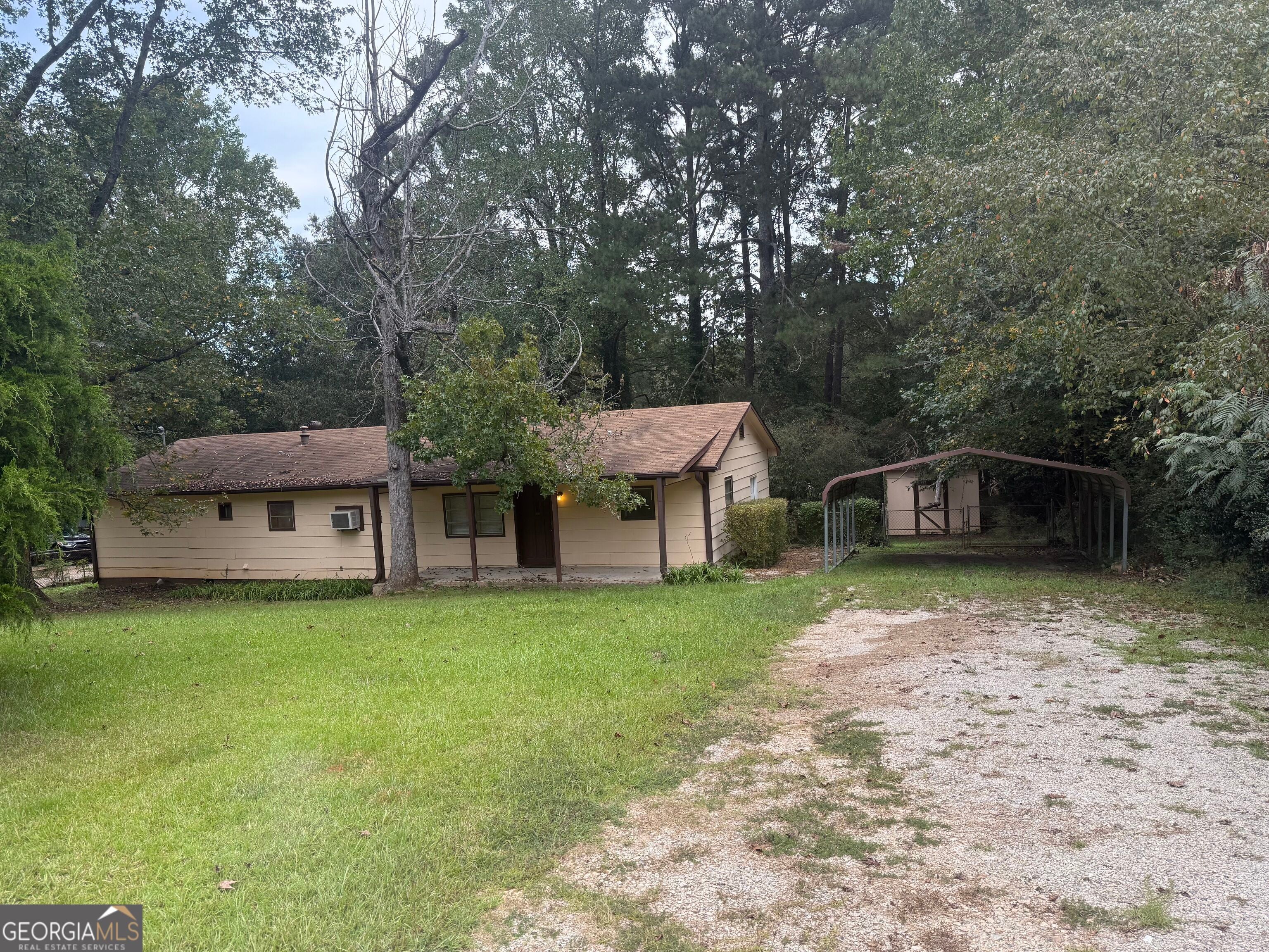 285 Highland CIR