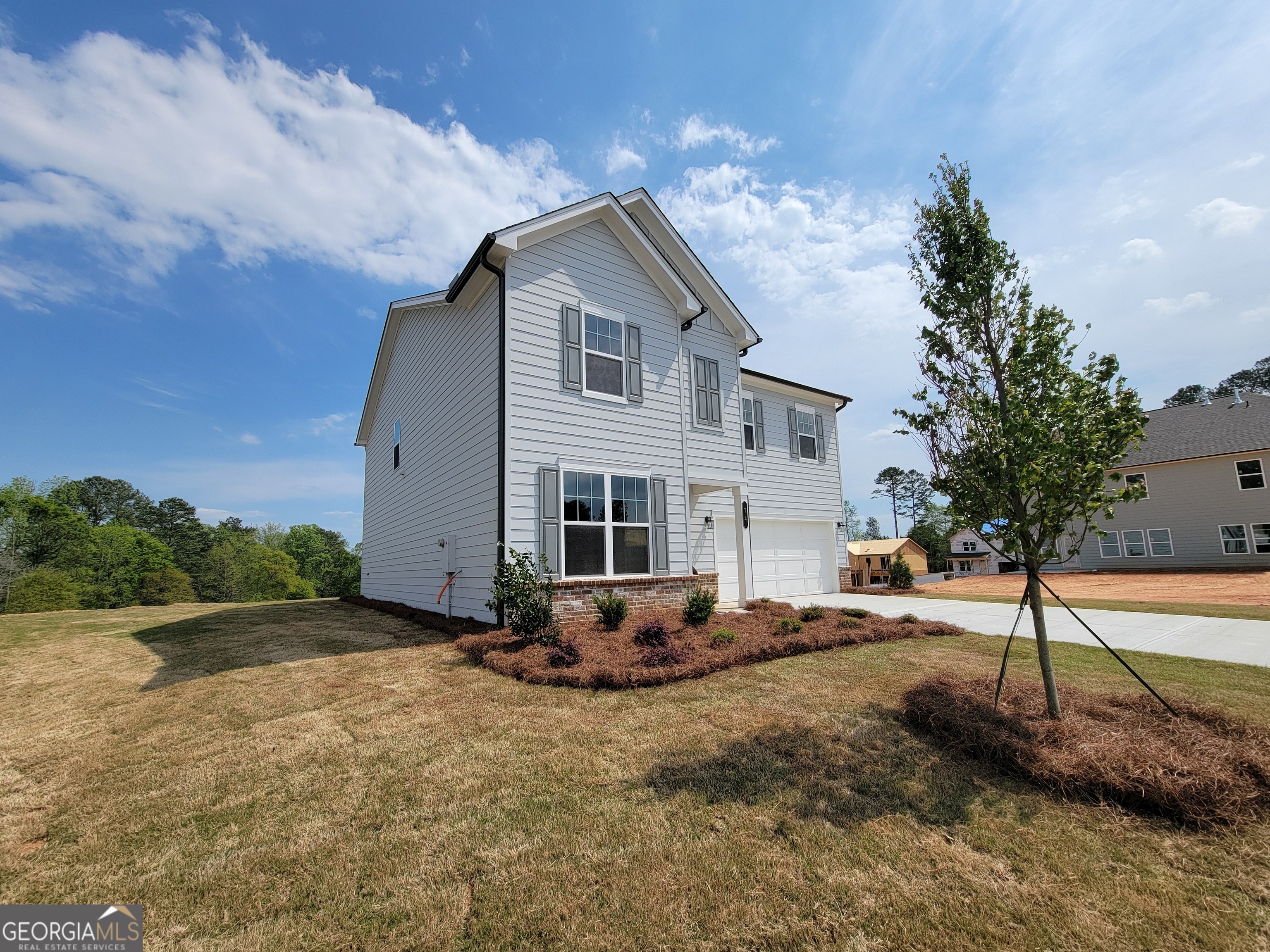 74 Everly WAY