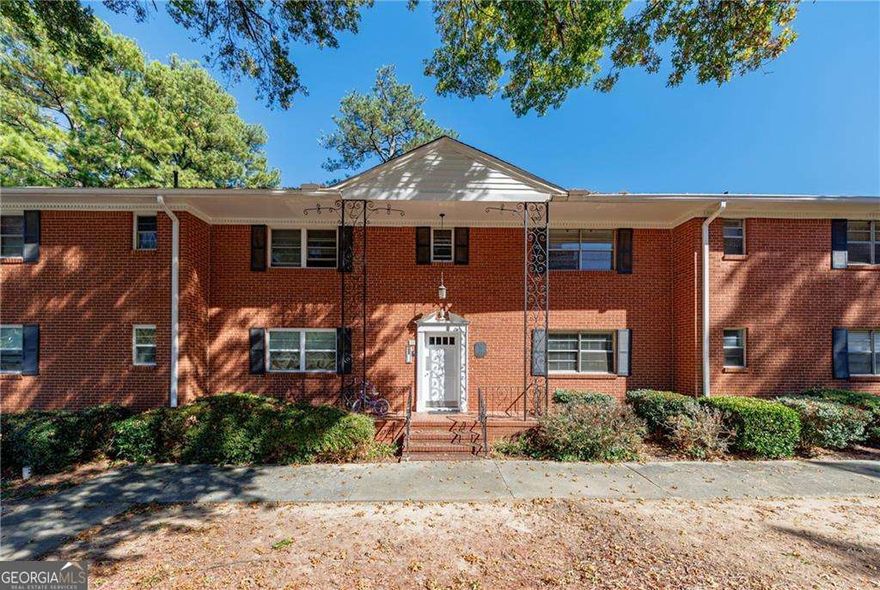 The recently renovated 2B 2B condo is in the award-winning school districts of Sara Smith Rawson, Willis Sutton and North Atlanta. Location...Location...FIVE minutes south of the renowned Brookhaven Dog Park, great restaurants, multiple Marta stations, the Brookhaven Farmer's Market and Town Center with Costco. Five minutes north of luxury shopping at Phipps Plaza, and Lenox Mall plus easy access to all major roadways including GA-400, Buckhead and highly sought after restaurants. This 1950's condo complex known as 3660 Peachtree has 52 has a generous lease option (no rental cap) thus giving the highly desired flexibility to any owner. The light filled condo has walnut-stained hardwood floors, white cabinets in the kitchen and recently renovated bathrooms with new paint colors from Benjamin Moore. A new HVAC was installed within the last year to assure any worries of maintenance. A large den connects the dining room and flanks the kitchen to complement any evening of entertaining. Large bedrooms with deep closets go hand-in hand with the already terrific floor plan. A dedicated laundry closet, storage closet are just one of the many perks offered in this perfect condo! Outdoors hosts a pool, short dog run and access to all Atlanta has to offer is within minutes. The location, layout and charm cannot be beaten!