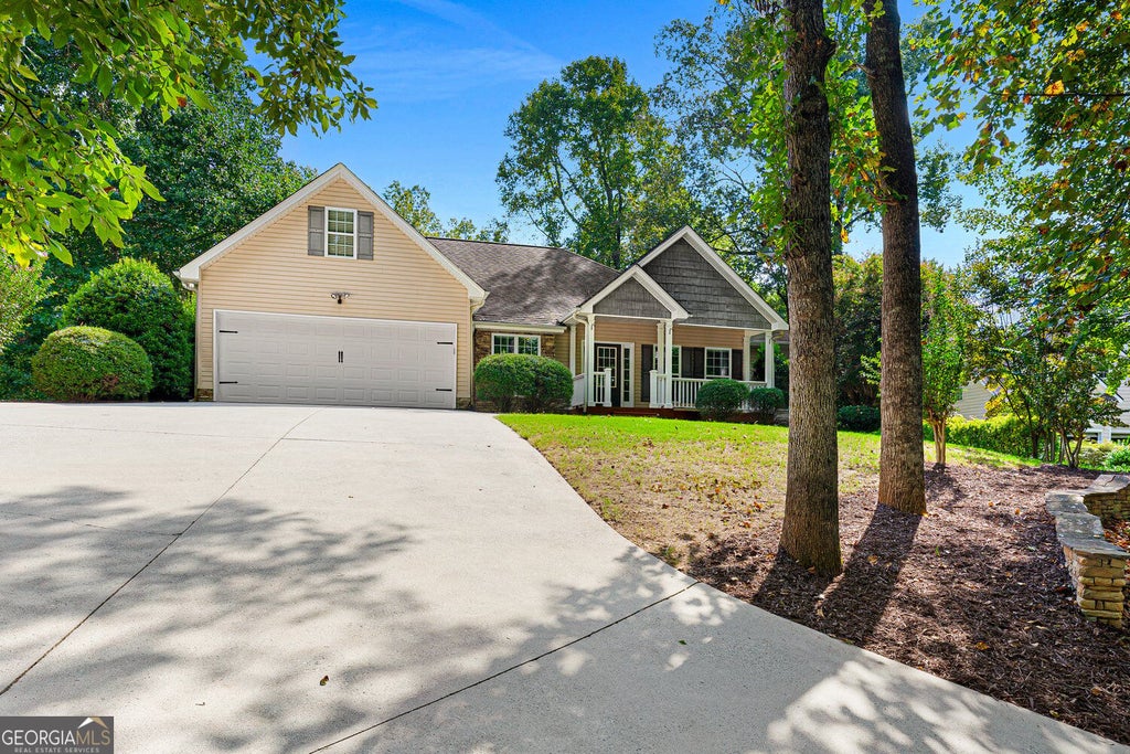 Photo of 5476 Speckled Wood Lane, Gainesville, GA 30506 (MLS # 10870415)