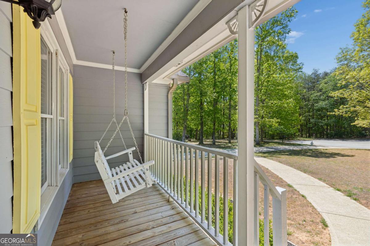 135 Chimney WAY
