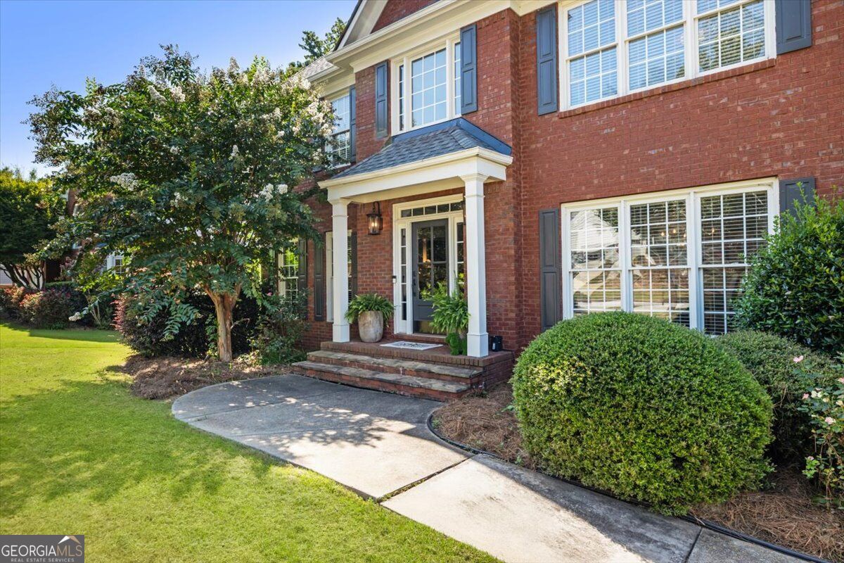 766 Braidwood CV NW