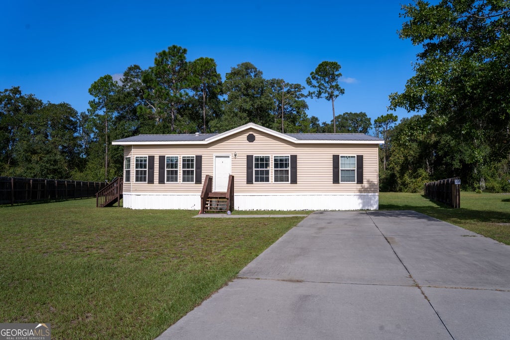 Photo of 4728 Otter Creek Circle, Blackshear, GA 31516 (MLS # 10849943)
