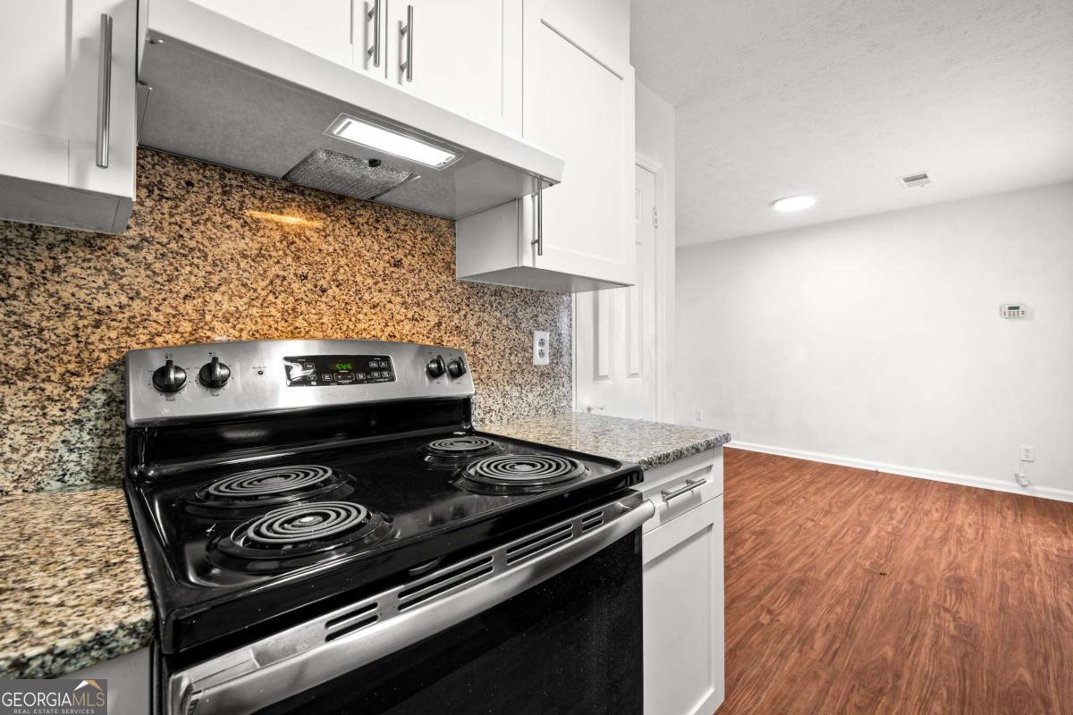 Holcombe Crossing - Residential