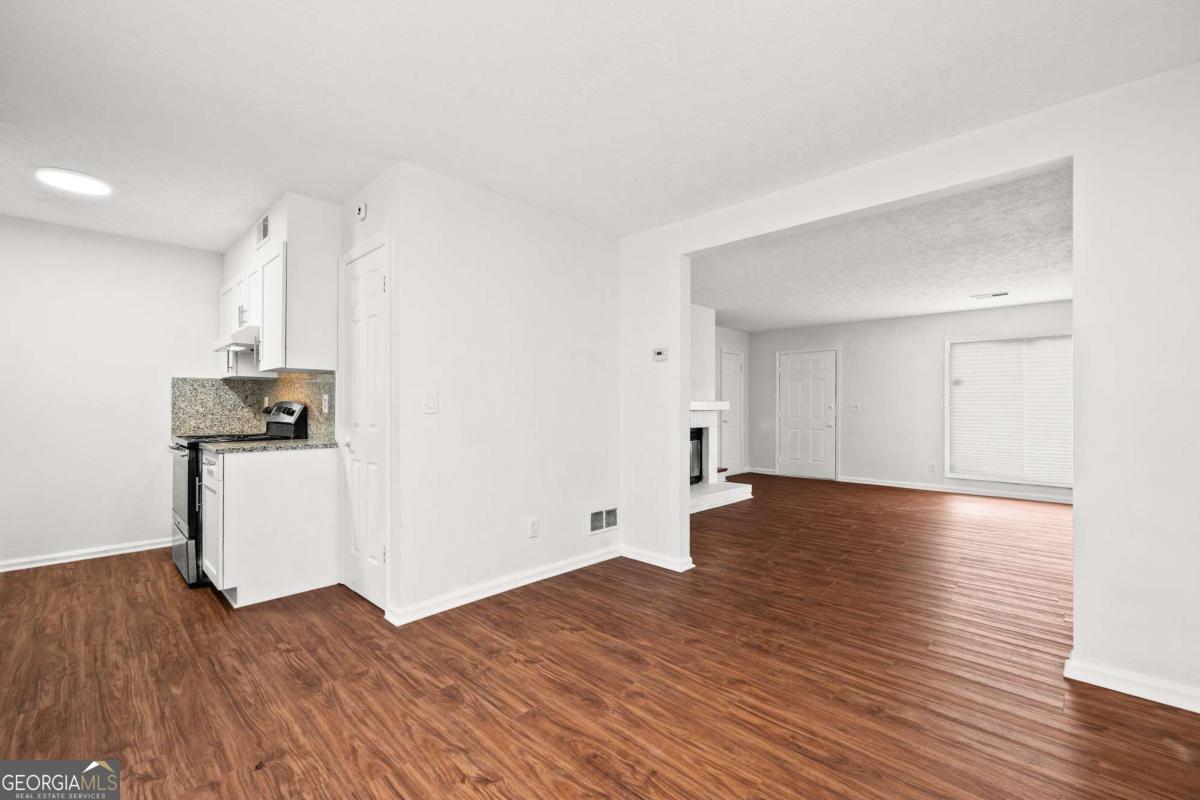 Holcombe Crossing - Residential