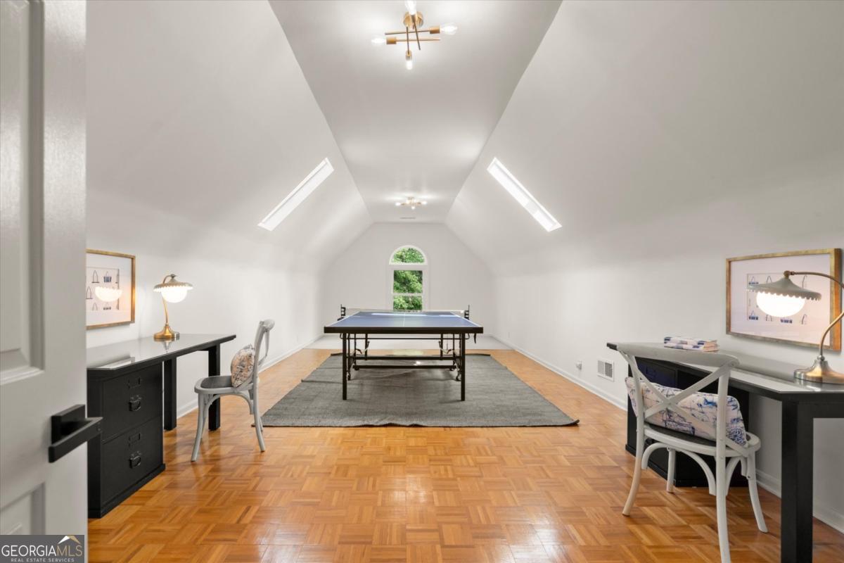 Atlanta Country Club - Residential