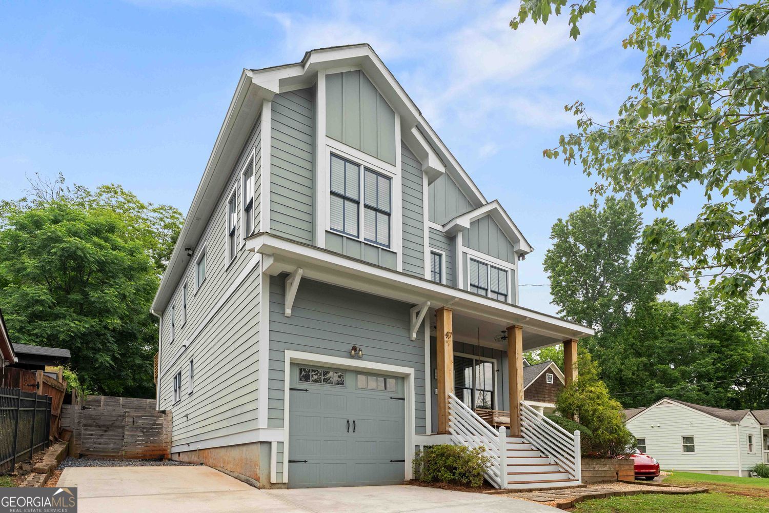 47 Montgomery ST SE