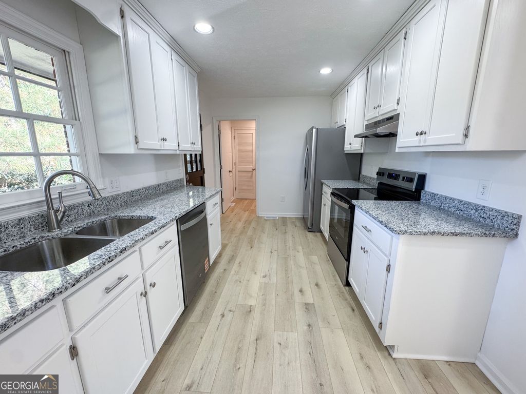 Photo of 17 Anders Road SW, Rome, GA 30165 (MLS # 10625156)