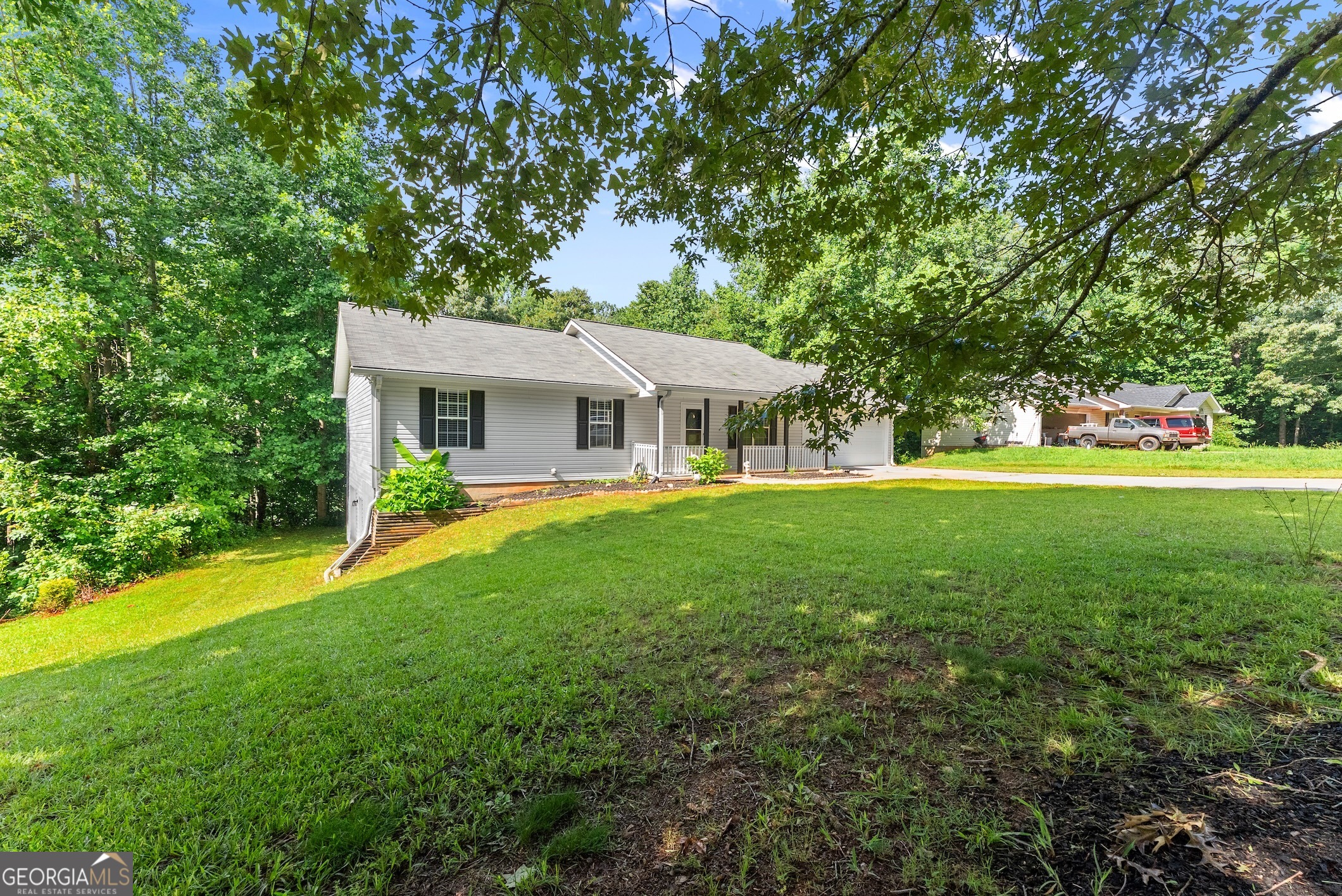 132 J Mountain DR