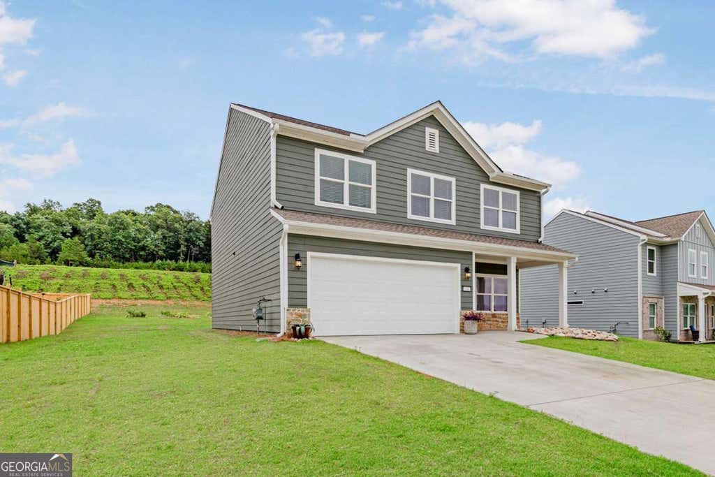 Photo of 200 Wildflower Cir, Calhoun, GA 30701 (MLS # 10808650)