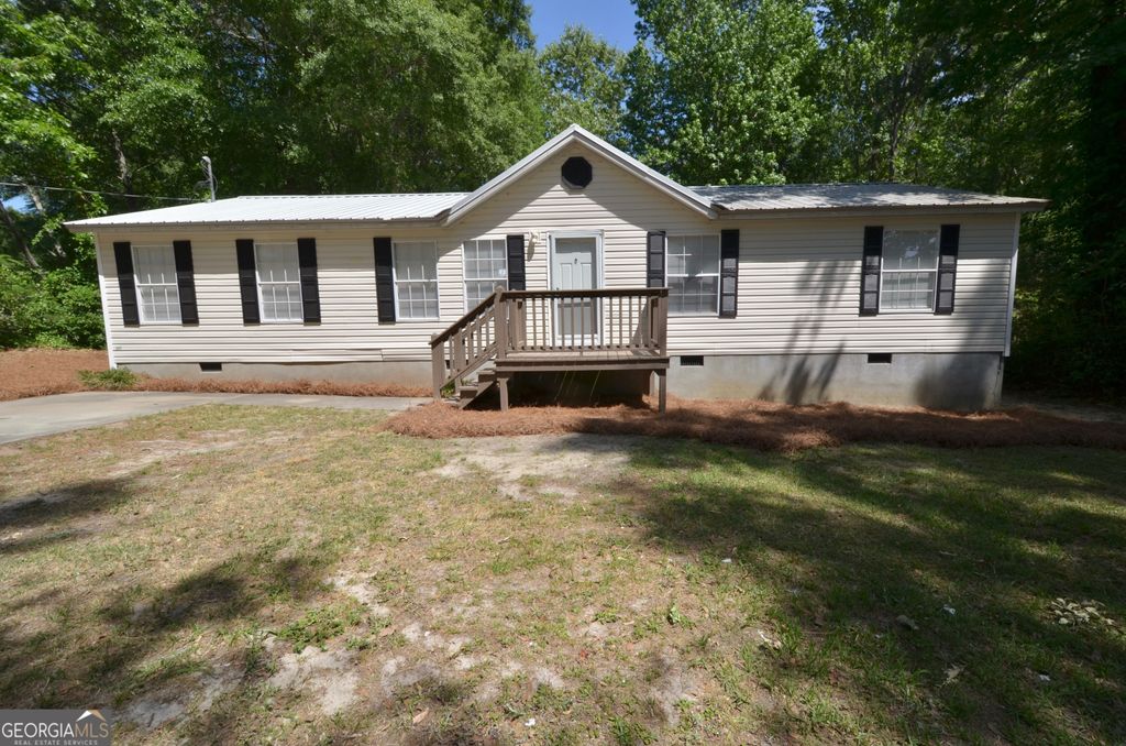 Photo of 810 Stoney Ridge Dr, East Dublin, GA 31027 (MLS # 10741299)