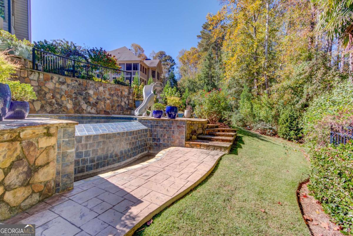 LAKE ASTORIA - Residential