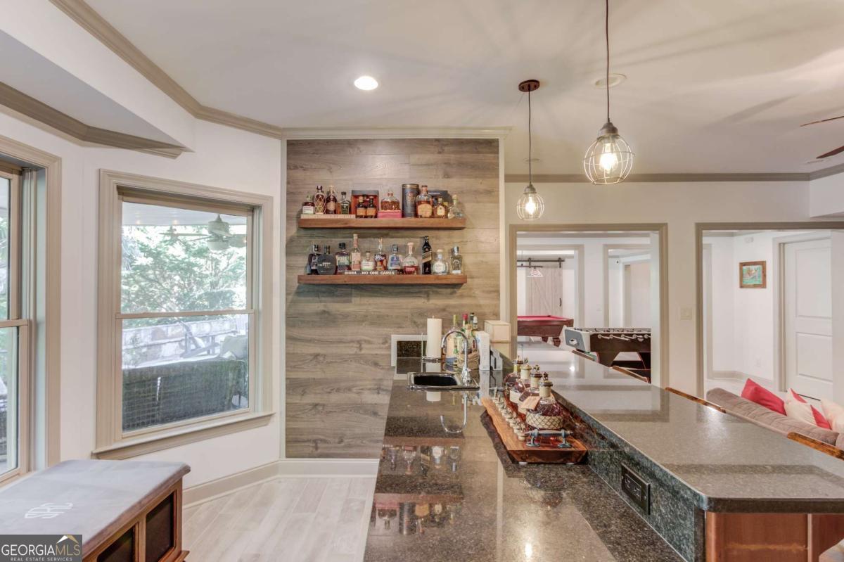 LAKE ASTORIA - Residential