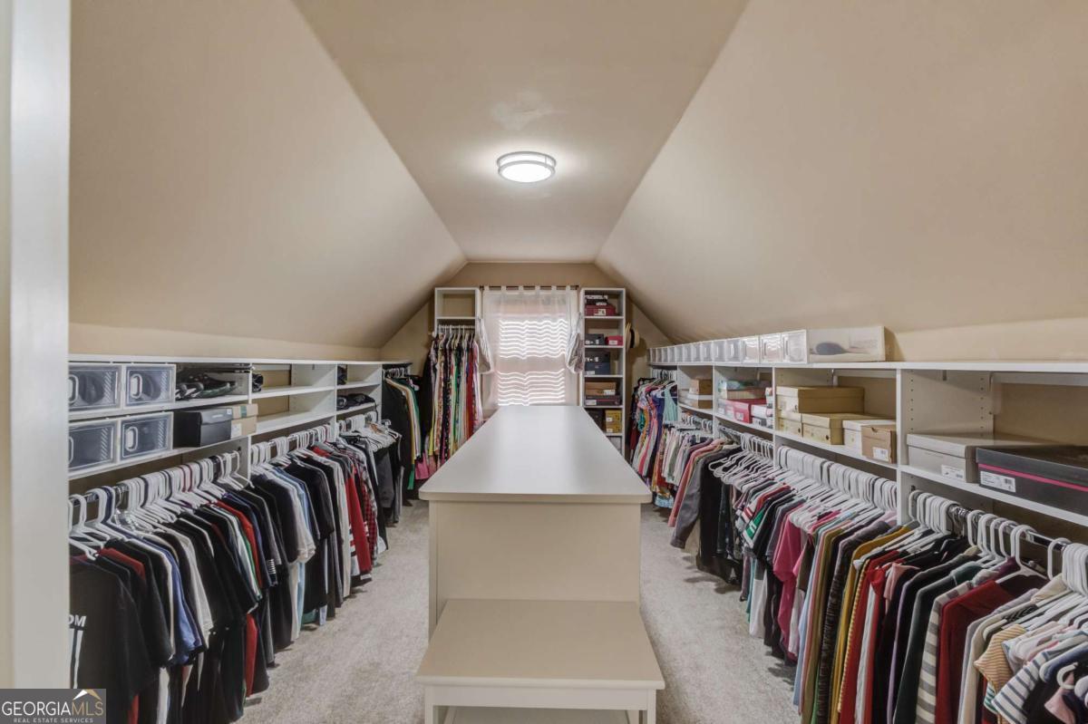 LAKE ASTORIA - Residential