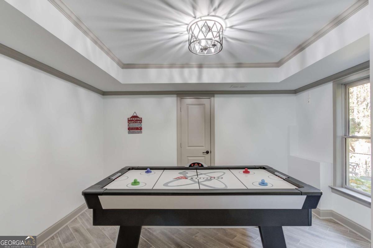 LAKE ASTORIA - Residential