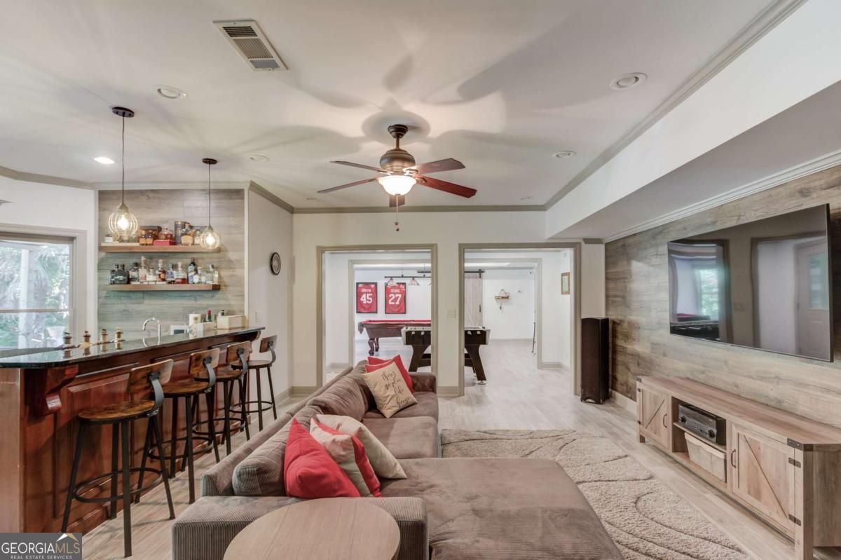 LAKE ASTORIA - Residential