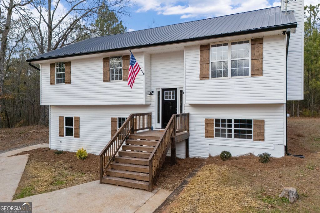 Photo of 415 Old Jones Road, Whitesburg, GA 30185 (MLS # 10660688)