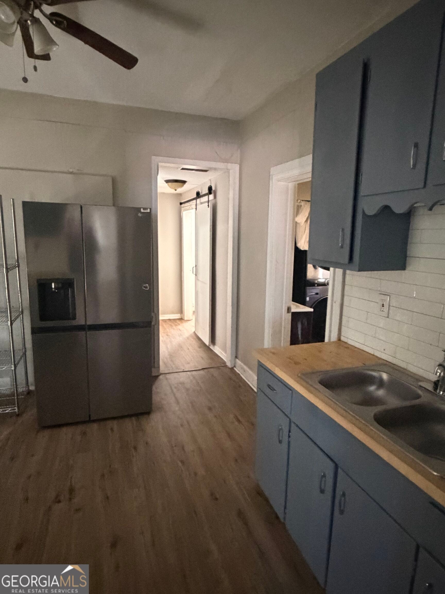 405 Green AVE