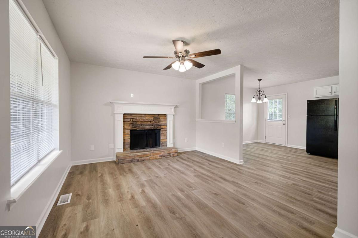34 Canter LN