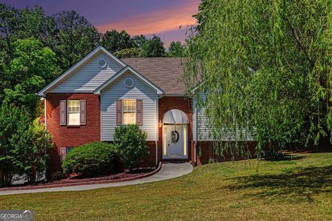 Photo of 130 Orchard Way SE, Calhoun, GA 30701 (MLS # 10733051)