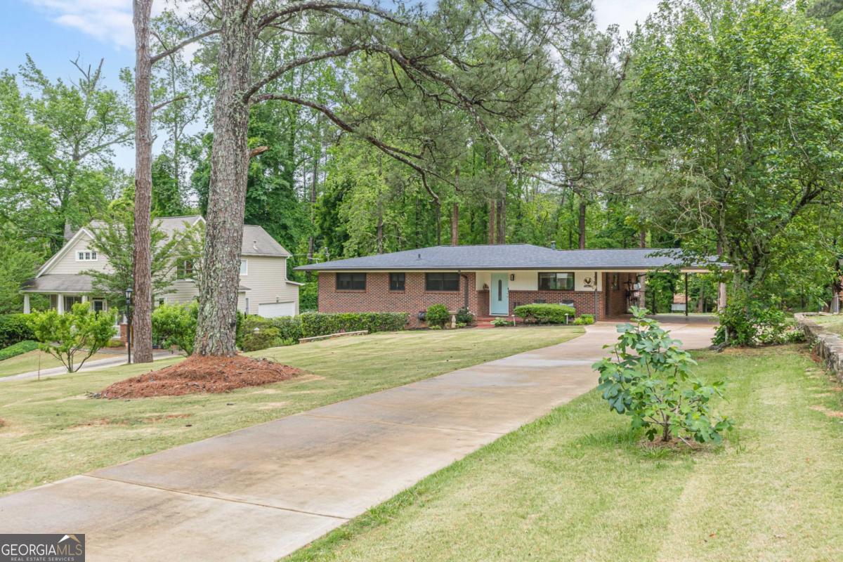 3499 Fairway DR
